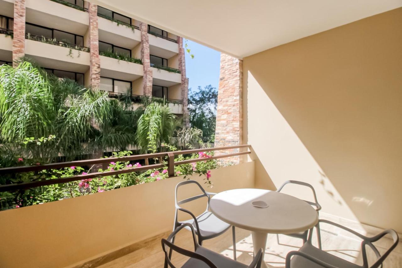 Syrena At 203 Hotel Плая дел Кармен Екстериор снимка